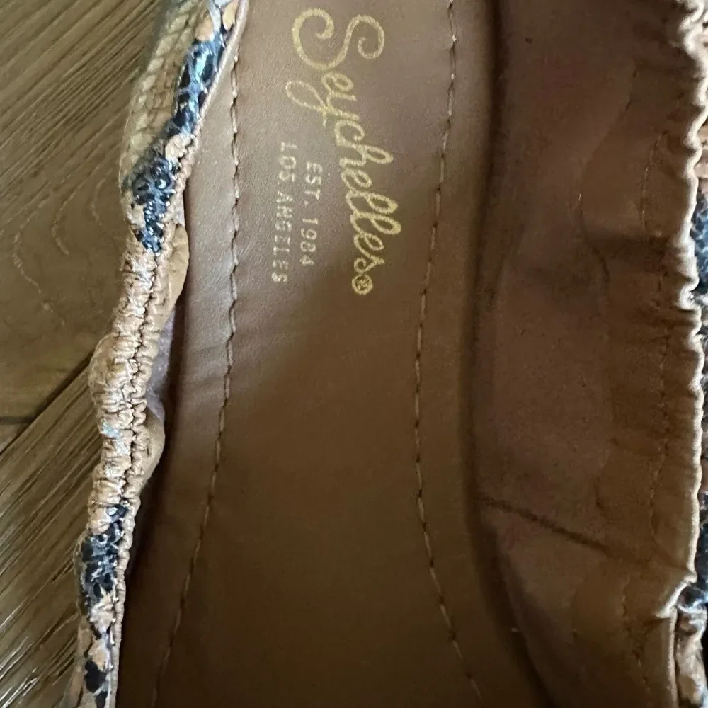 Seychelles Breathless Snake Print Ballet Flats Size 7 Square Toe Bow Slip On